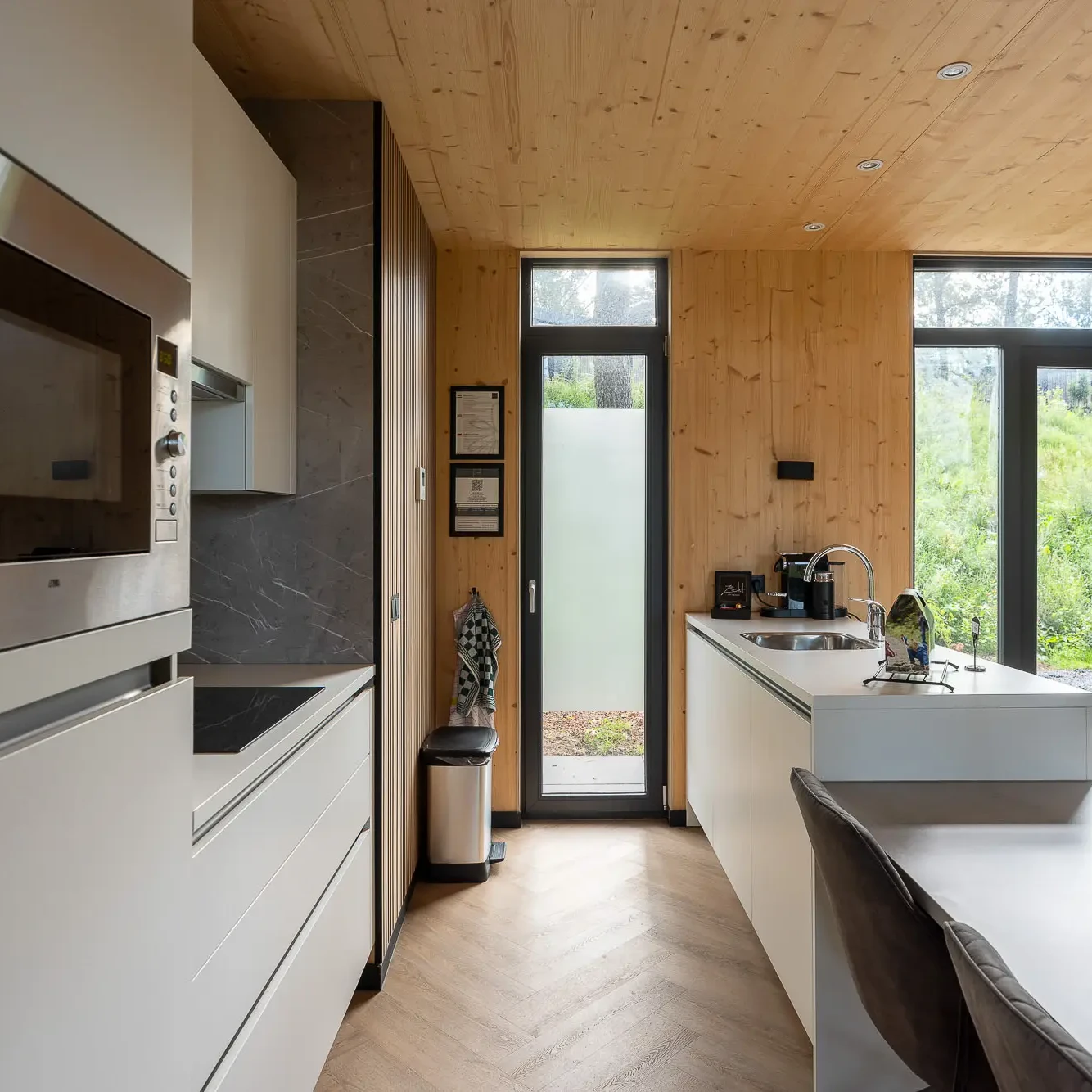 Zicht-op-Twente-Bos lodge-Prive spa-jacuzzi-4 personen-Markelo-Leisure-Service-Support-12