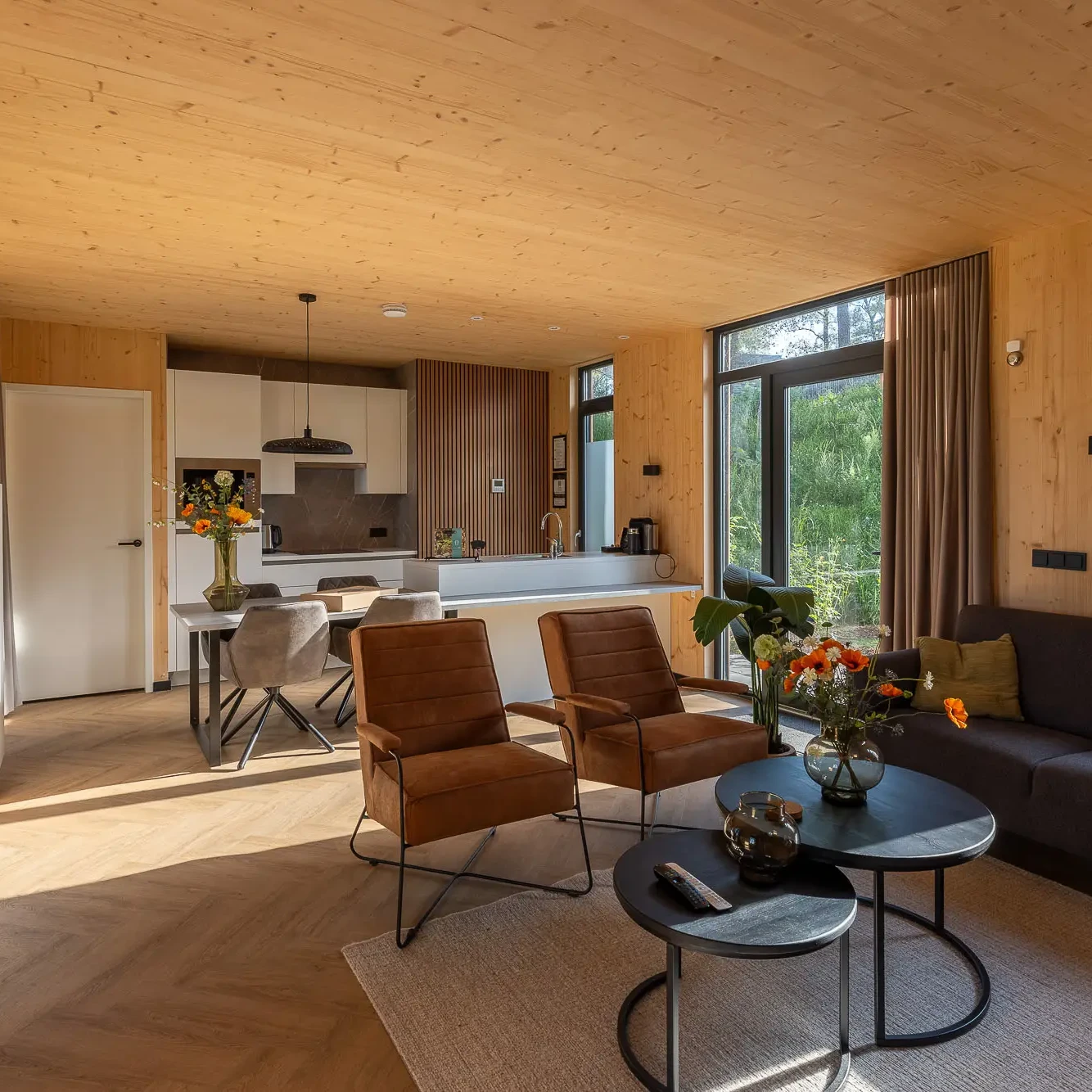 Zicht-op-Twente-Bos lodge-Prive spa-jacuzzi-4 personen-Markelo-Leisure-Service-Support-14