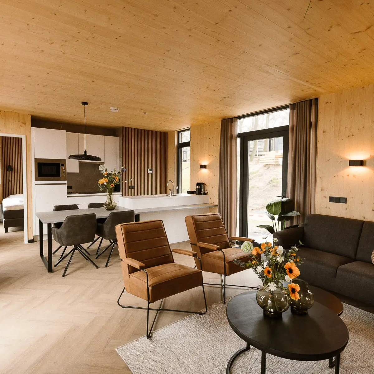 Zicht-op-Twente-Bos lodge-Prive spa-jacuzzi-4 personen-Markelo-Leisure-Service-Support-3