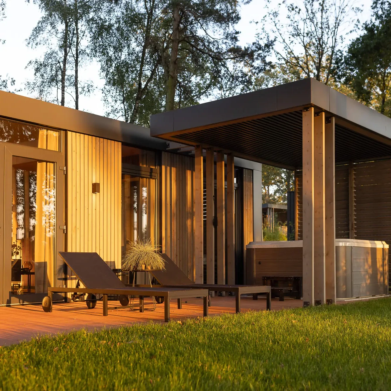 Zicht-op-Twente-Bos lodge-Prive spa-jacuzzi-4 personen-Markelo-Leisure-Service-Support-7