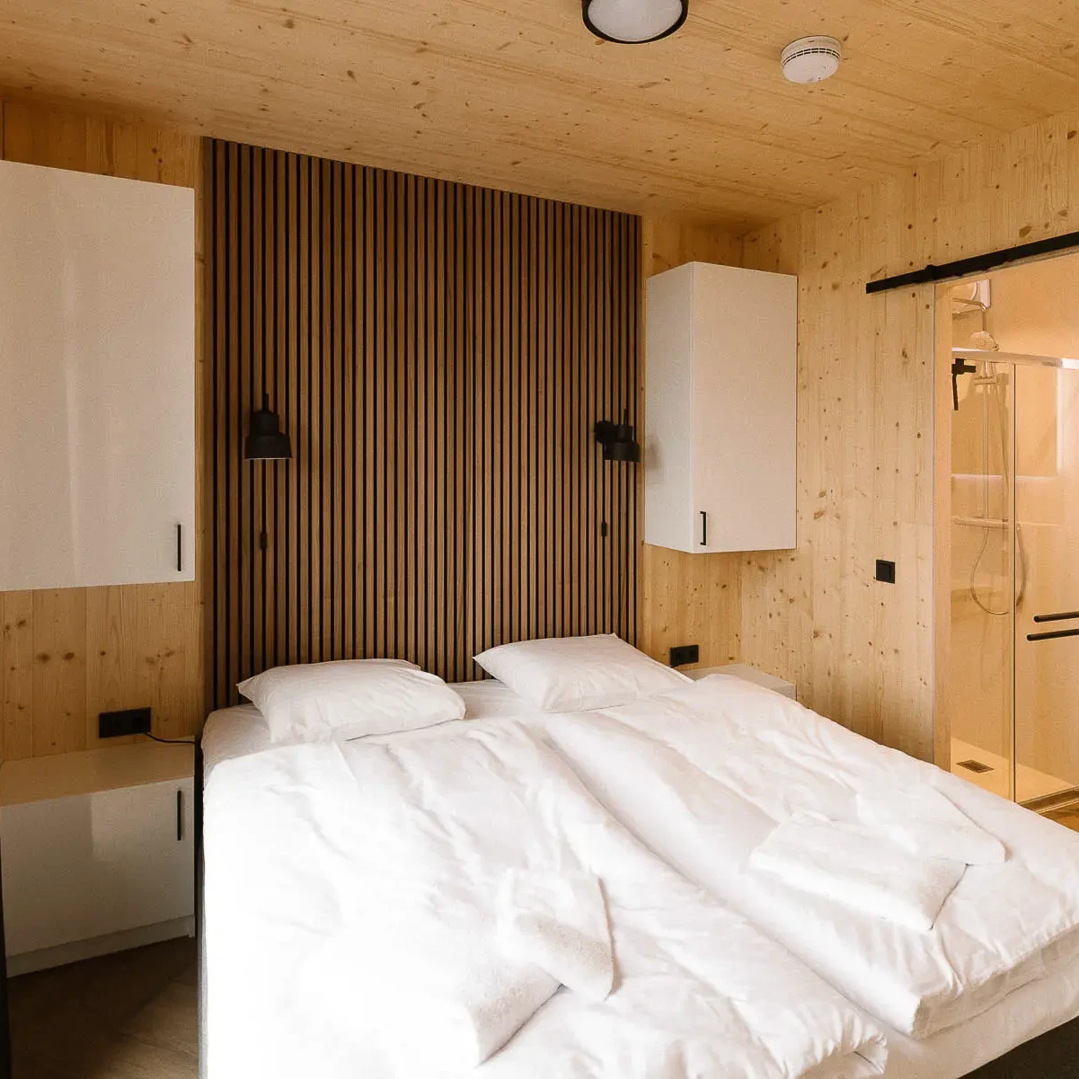 Zicht-op-Twente-Family lodge-Prive spa-jacuzzi-4 personen-Markelo-Leisure-Service-Support-1