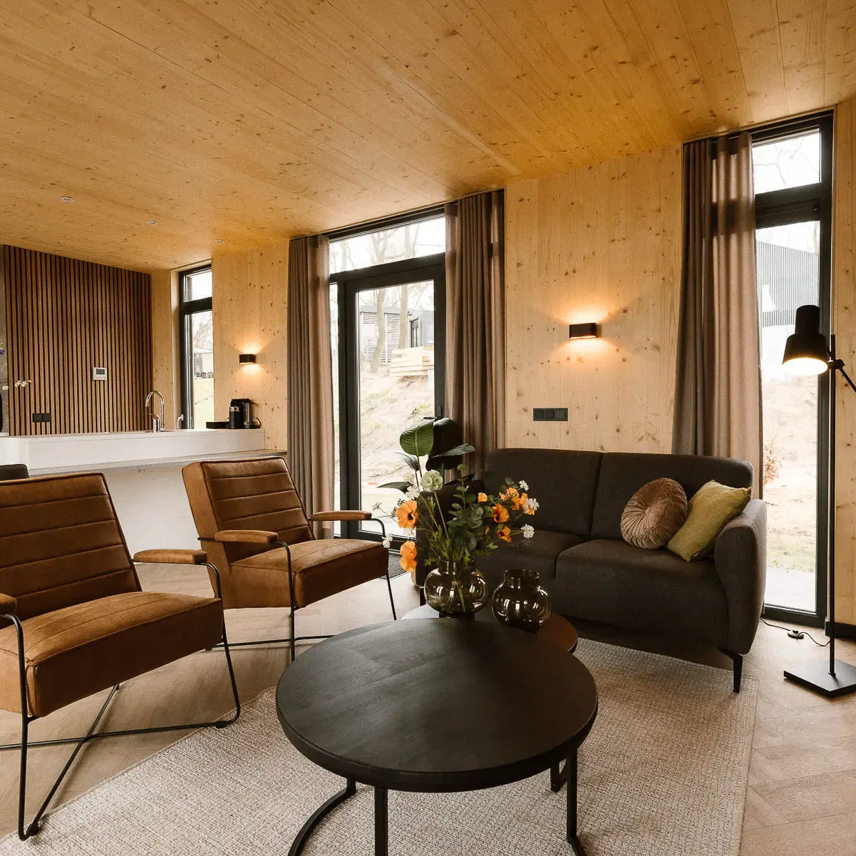 Zicht-op-Twente-Family lodge-Prive spa-jacuzzi-4 personen-Markelo-Leisure-Service-Support-4