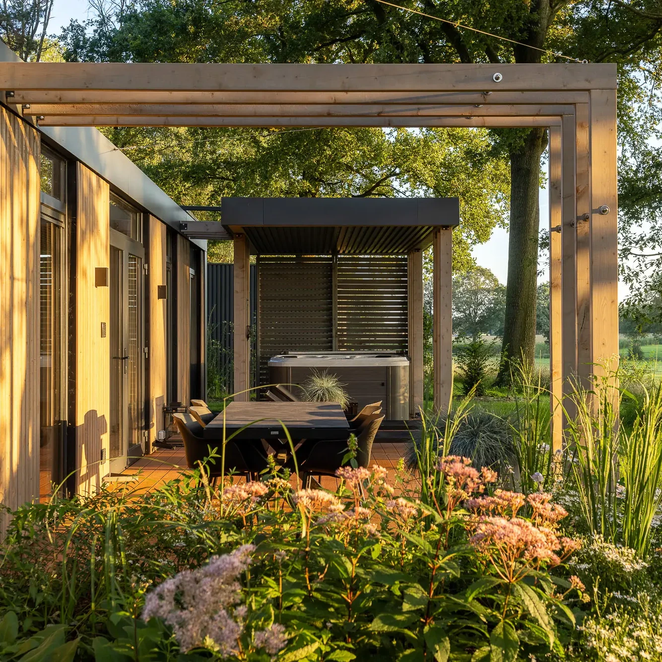 Zicht-op-Twente-Panorama lodge-Prive spa-jacuzzi-4 personen-Markelo-Leisure-Service-Support-11