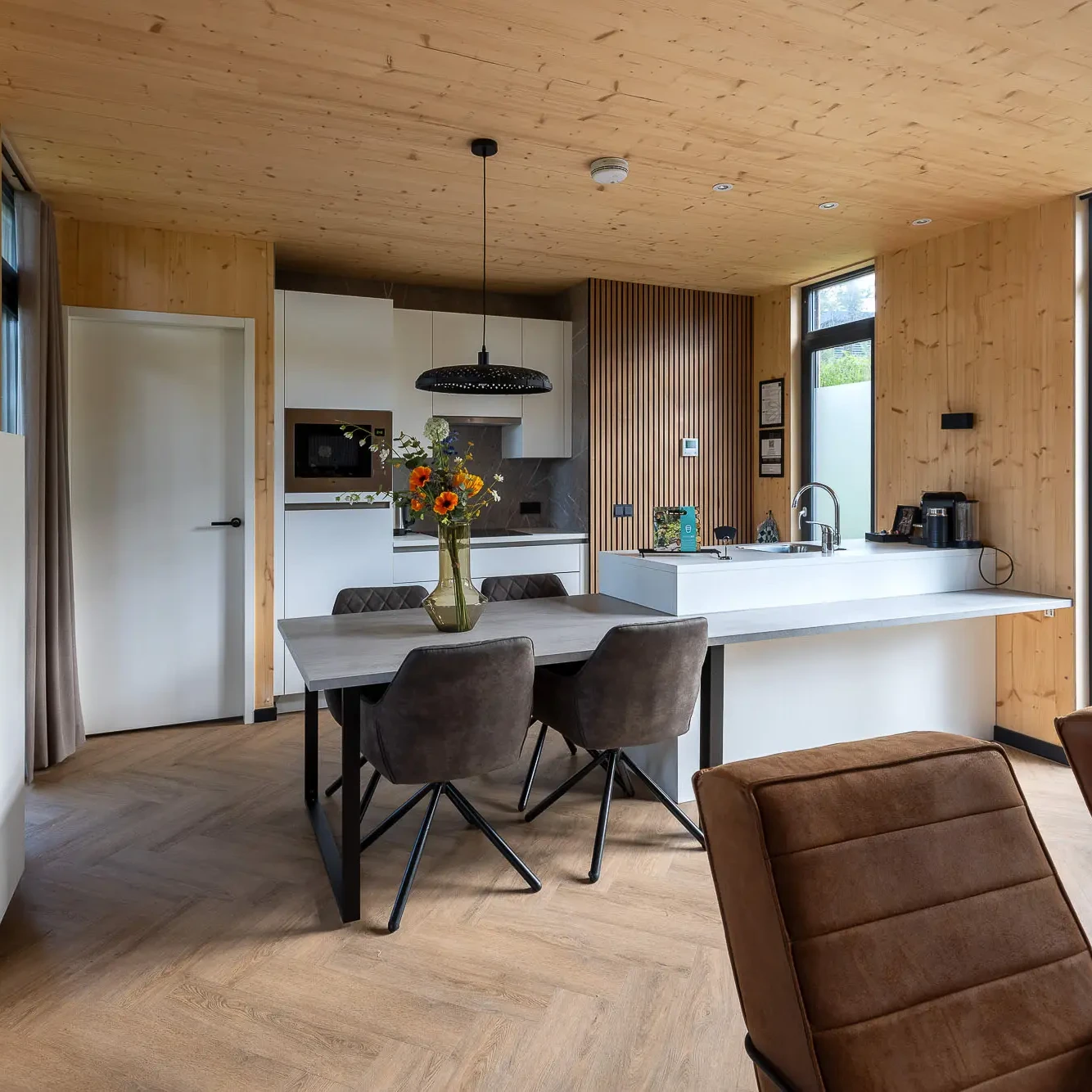 Zicht-op-Twente-Panorama lodge-Prive spa-jacuzzi-4 personen-Markelo-Leisure-Service-Support-15